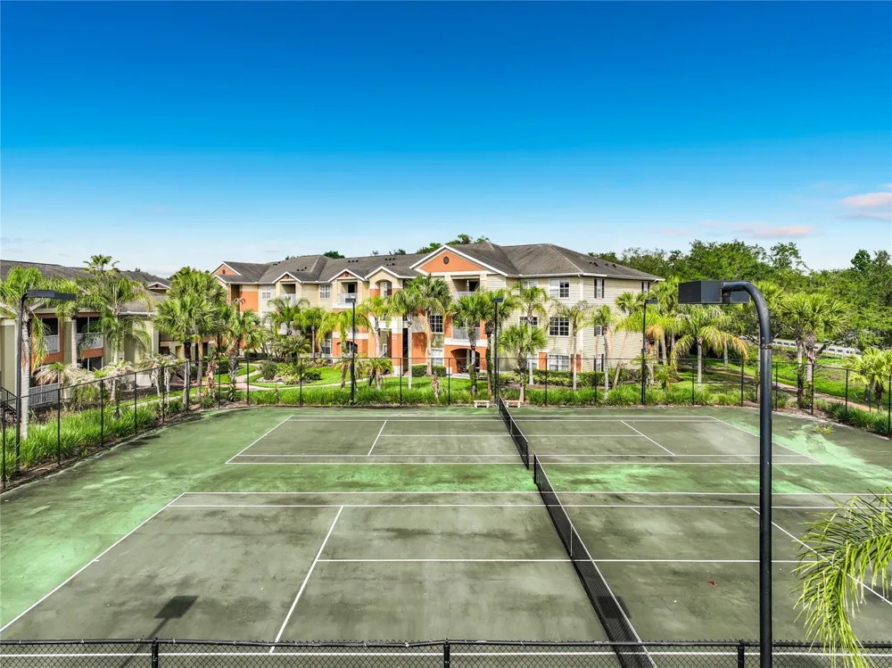 1909 SUMMER CLUB DRIVE #301 Oviedo, FL 32765