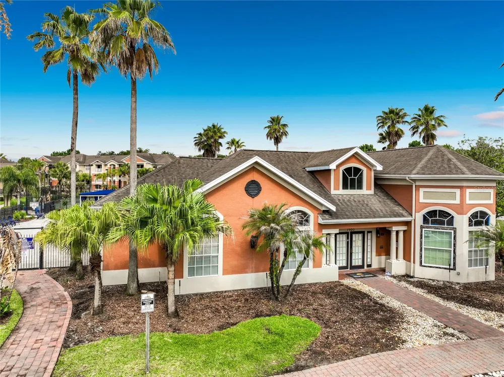 1909 SUMMER CLUB DRIVE #301 Oviedo, FL 32765