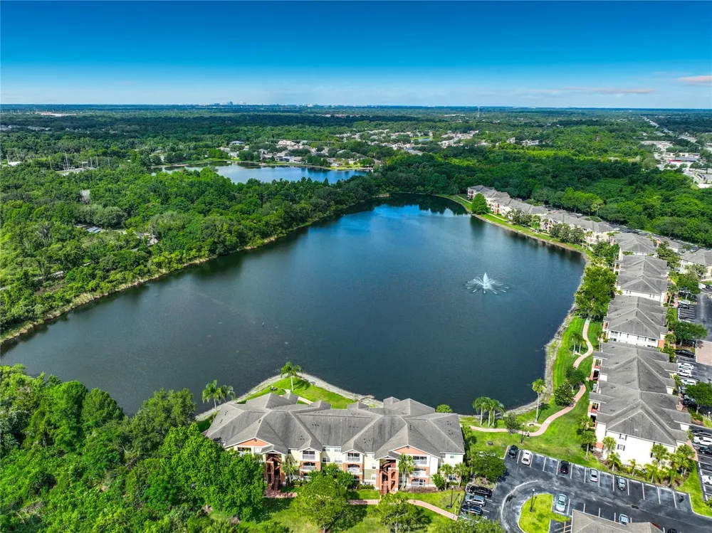 1909 SUMMER CLUB DRIVE #301 Oviedo, FL 32765