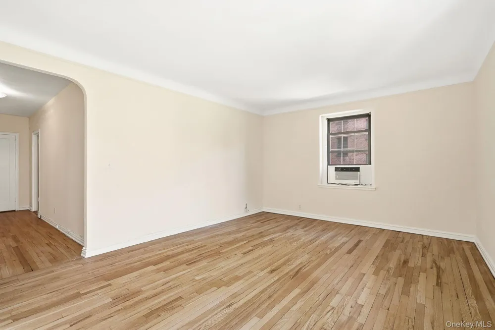196 Garth Road #2F Scarsdale, NY 10583