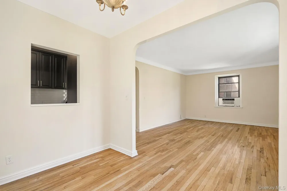 196 Garth Road #2F Scarsdale, NY 10583