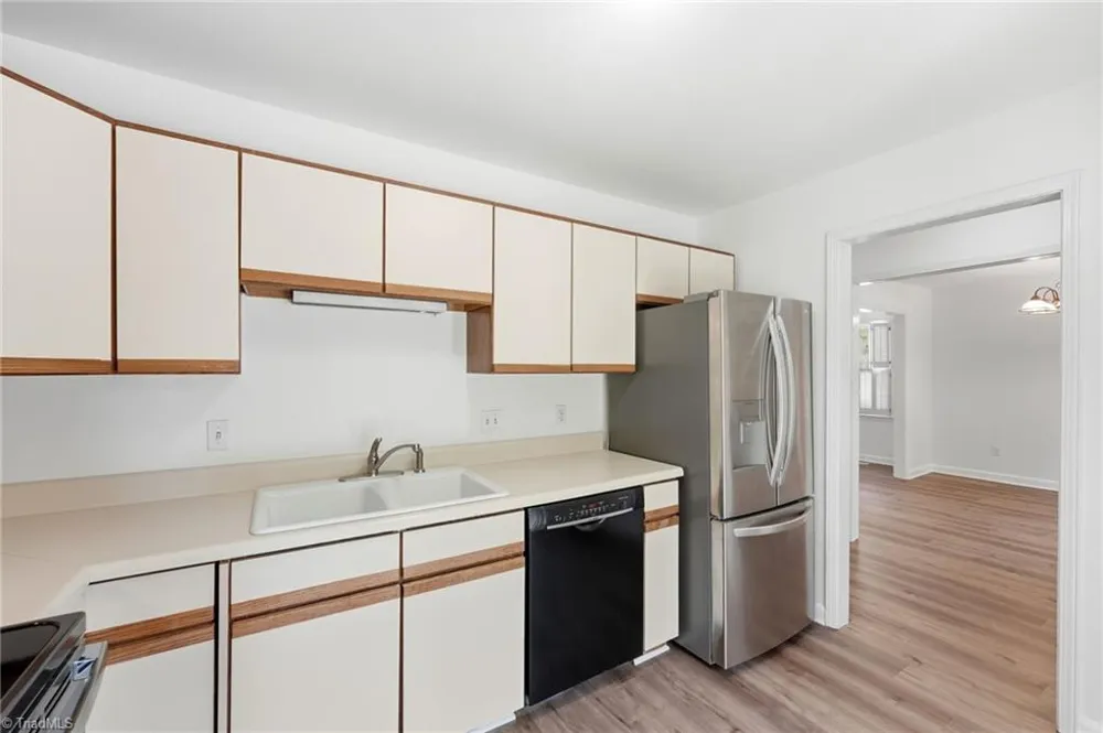 1121 Sherwood Drive #10 Burlington, NC 27215