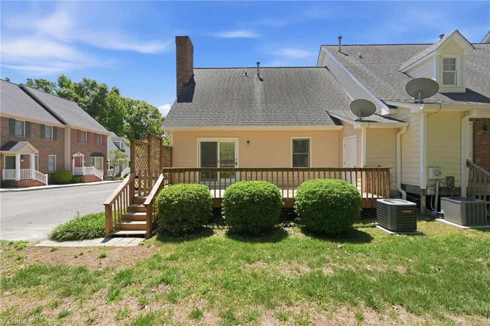 1121 Sherwood Drive #10 Burlington, NC 27215