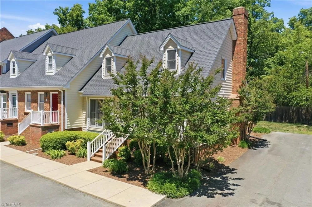 1121 Sherwood Drive #10 Burlington, NC 27215