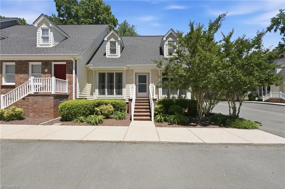 1121 Sherwood Drive #10 Burlington, NC 27215