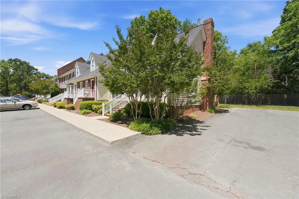 1121 Sherwood Drive #10 Burlington, NC 27215