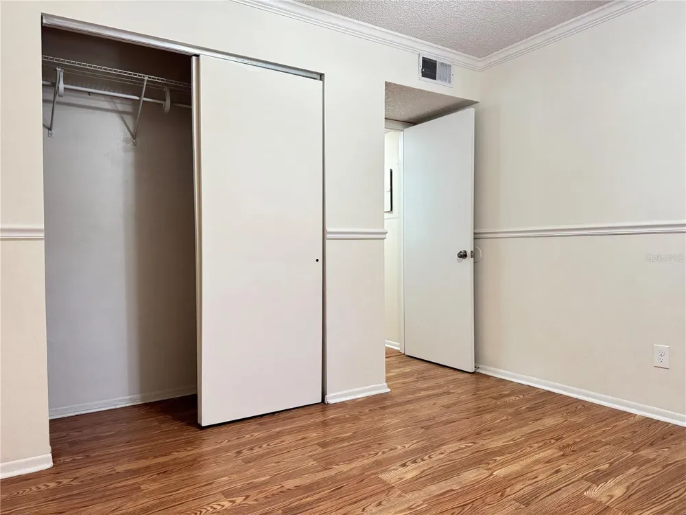 4033 DREAM OAK PLACE #101 Tampa, FL 33613