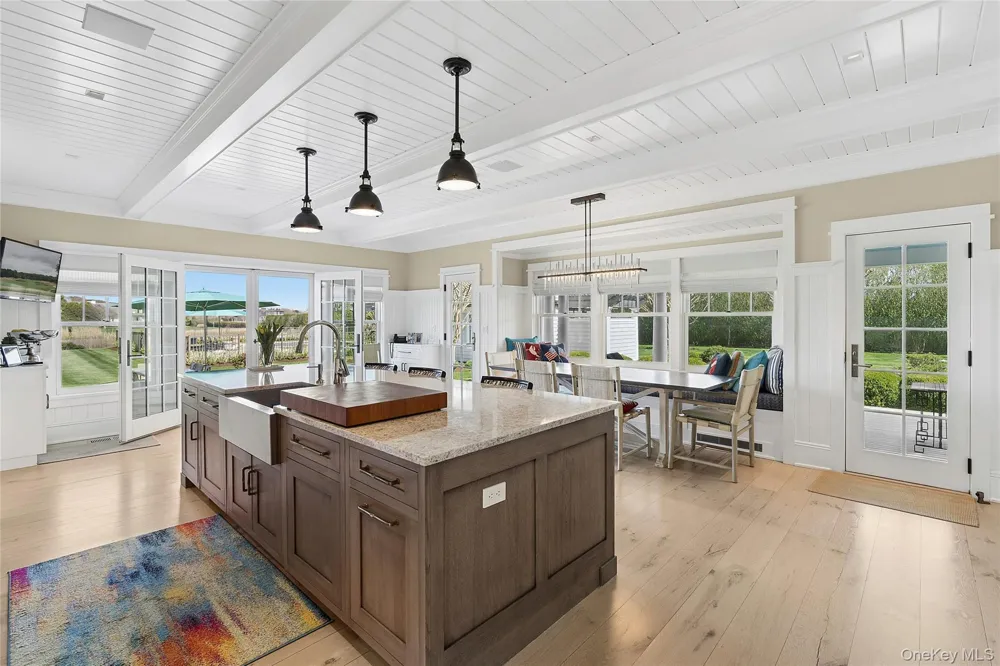 155 Duck Pond Lane Southampton, NY 11968
