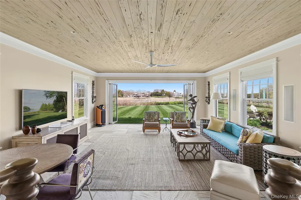 155 Duck Pond Lane Southampton, NY 11968