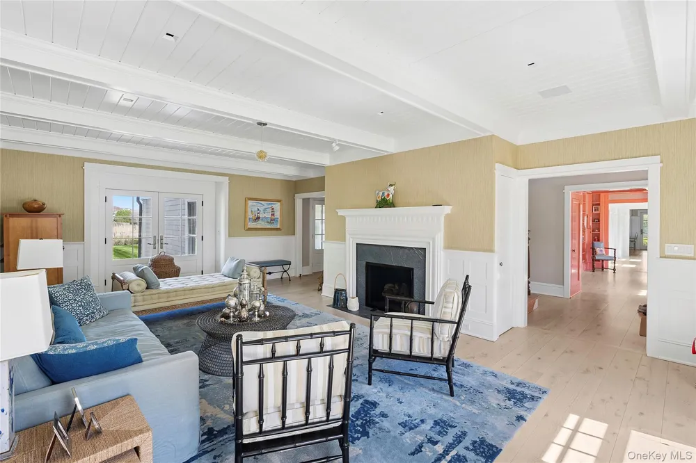 155 Duck Pond Lane Southampton, NY 11968