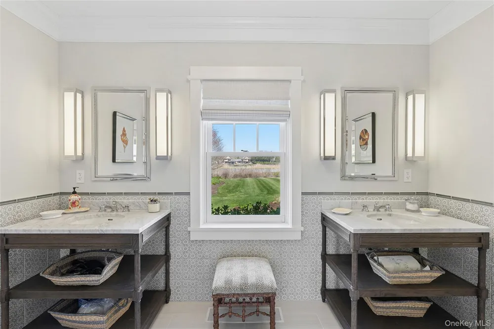 155 Duck Pond Lane Southampton, NY 11968