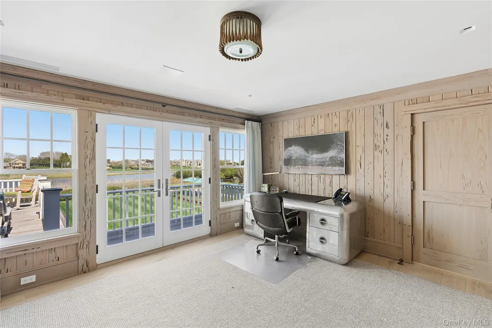 155 Duck Pond Lane Southampton, NY 11968
