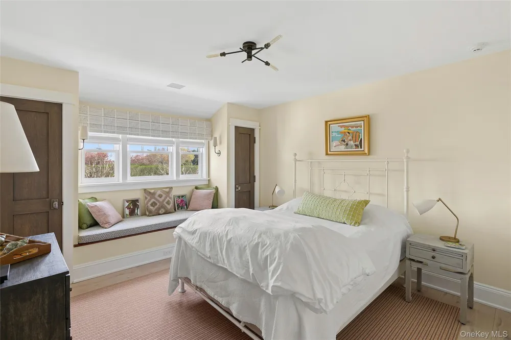 155 Duck Pond Lane Southampton, NY 11968