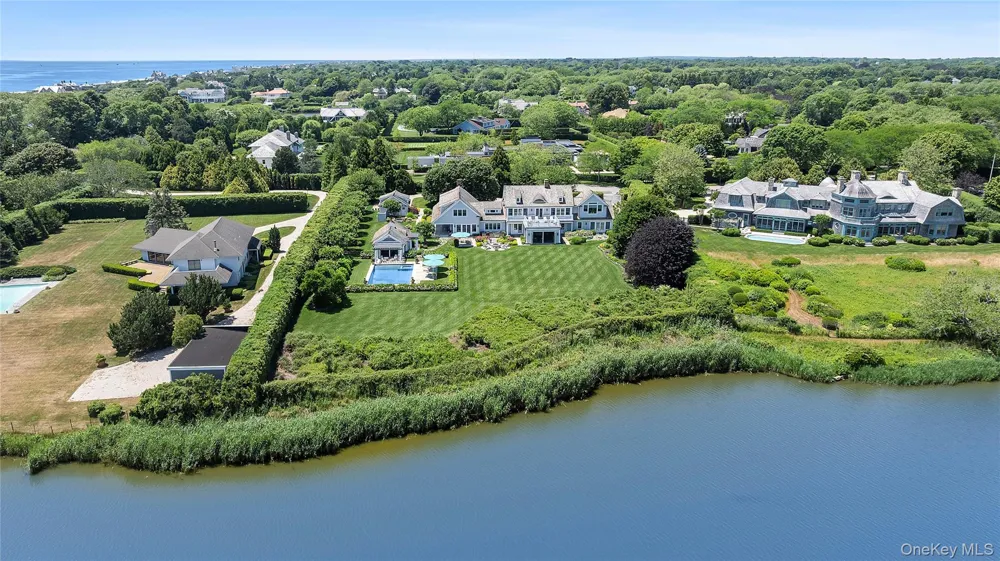 155 Duck Pond Lane Southampton, NY 11968