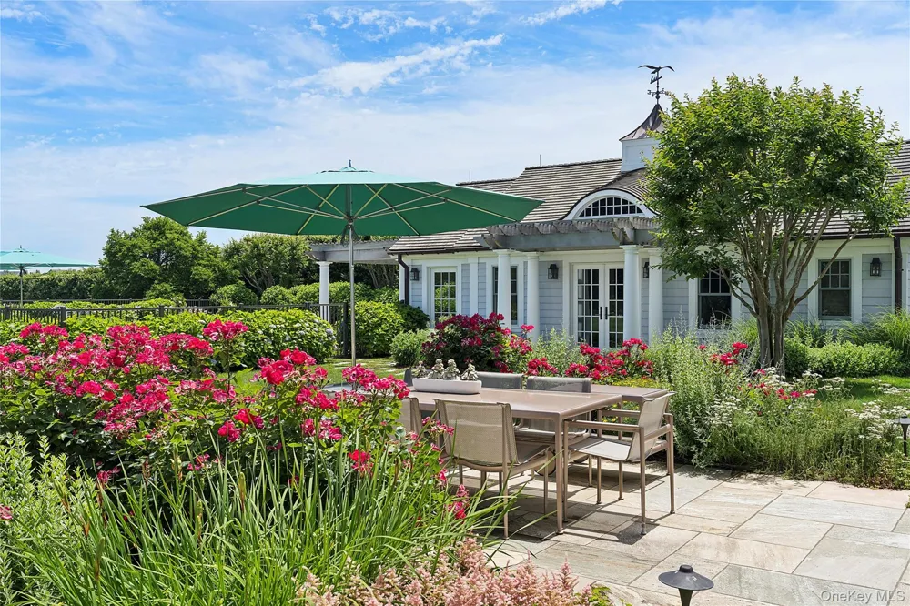 155 Duck Pond Lane Southampton, NY 11968