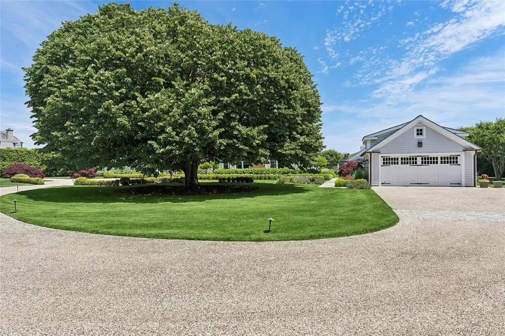 155 Duck Pond Lane Southampton, NY 11968