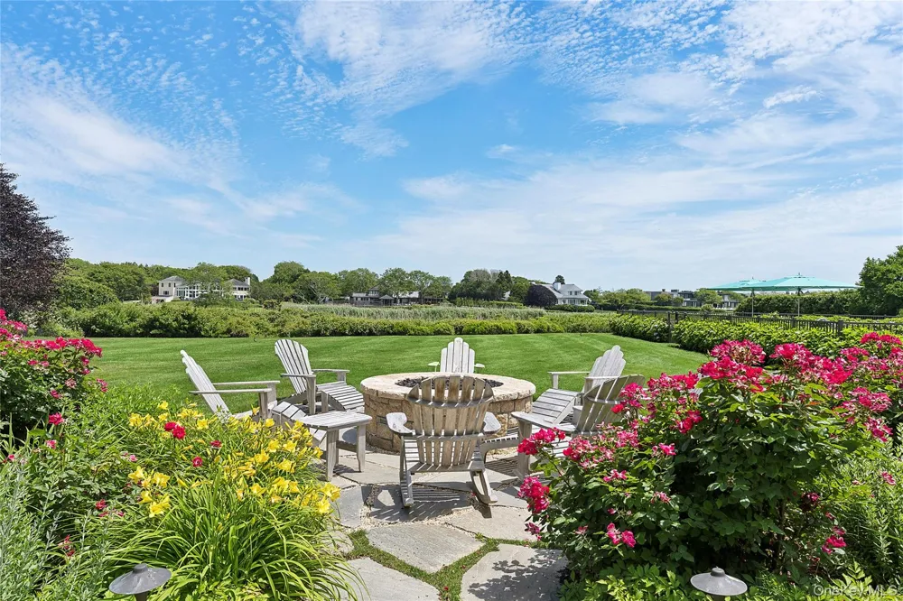 155 Duck Pond Lane Southampton, NY 11968