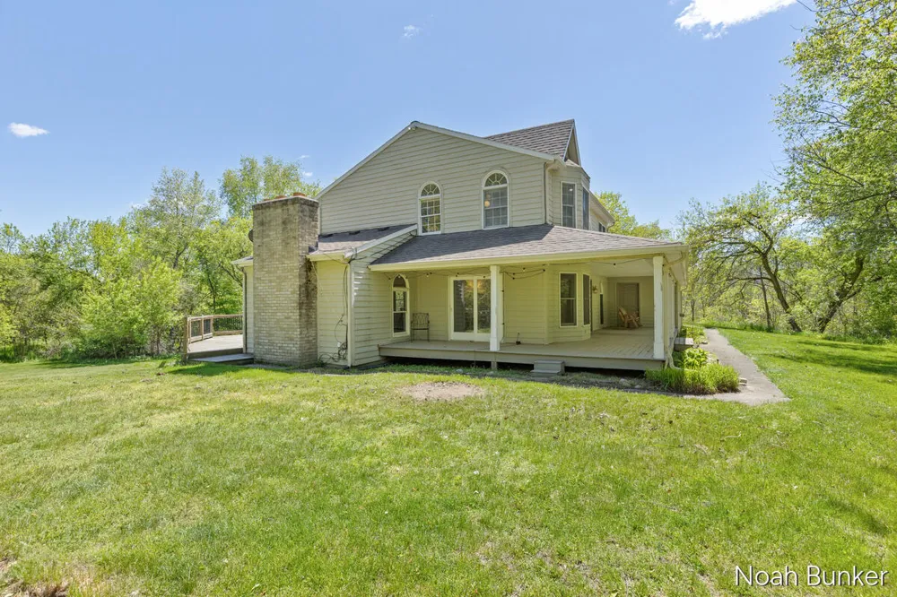 4689 8th Street Caledonia, MI 49316