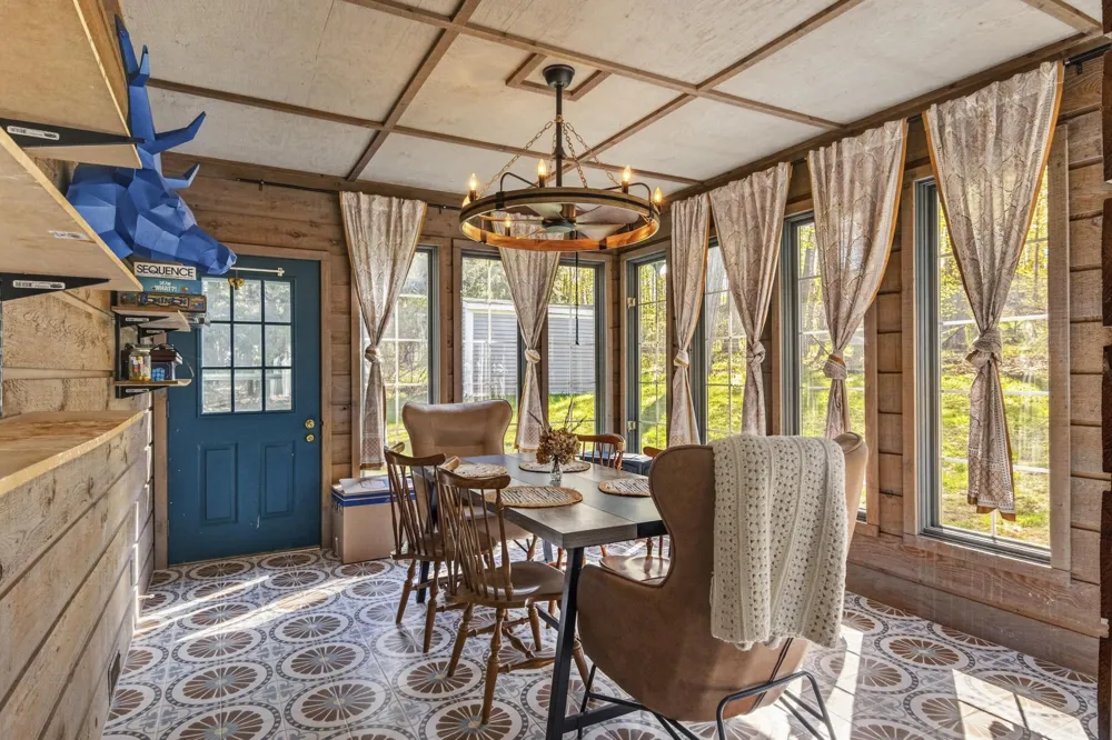 14416 Peninsula Drive Peninsula Township, MI 49686