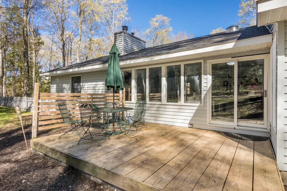 14416 Peninsula Drive Peninsula Township, MI 49686
