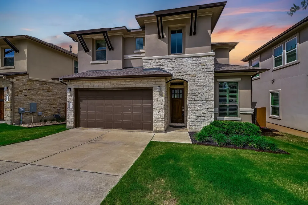 13000 Orihuela Drive