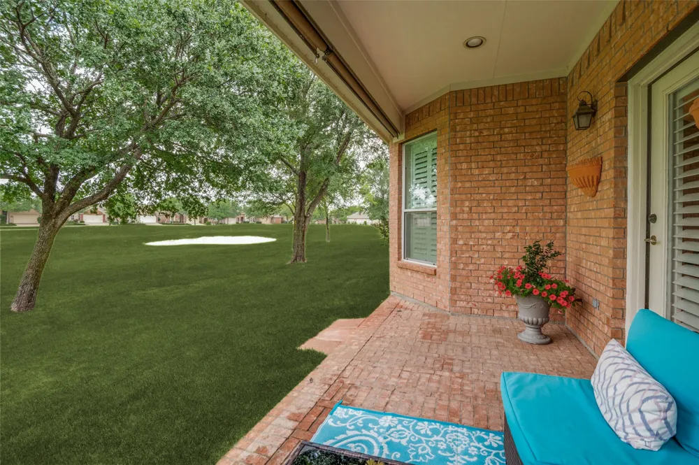 359 Wrangler Drive Fairview, TX 75069