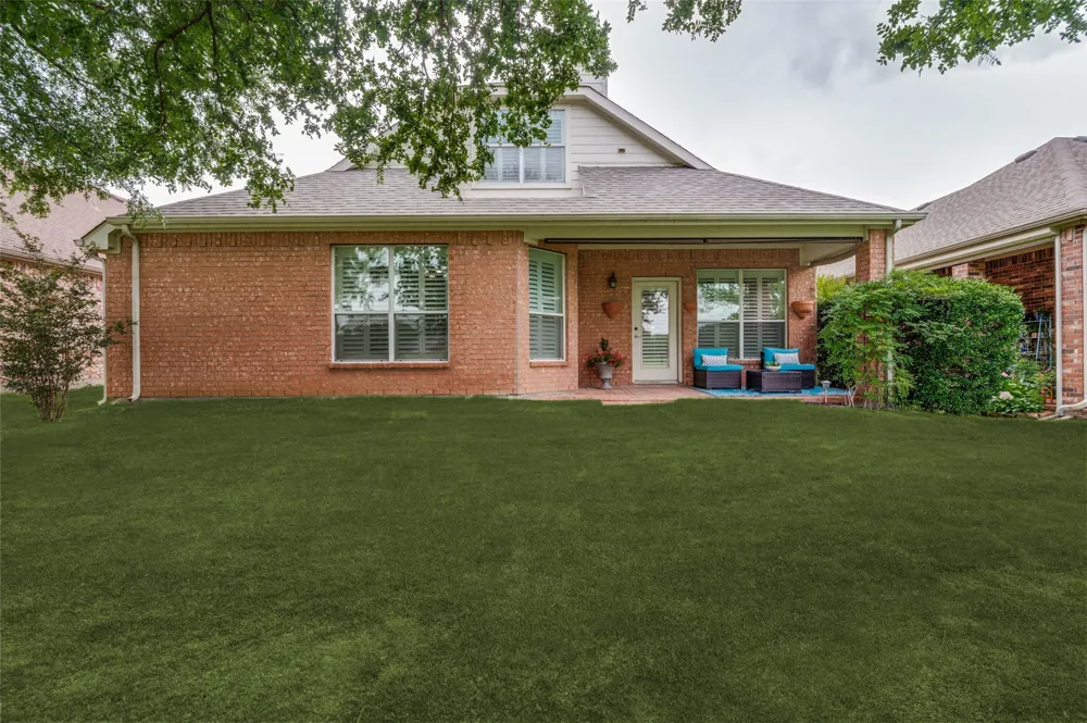 359 Wrangler Drive Fairview, TX 75069