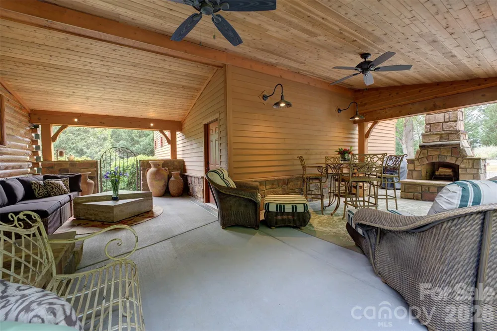 15425 E Rocky River Road Davidson, NC 28036
