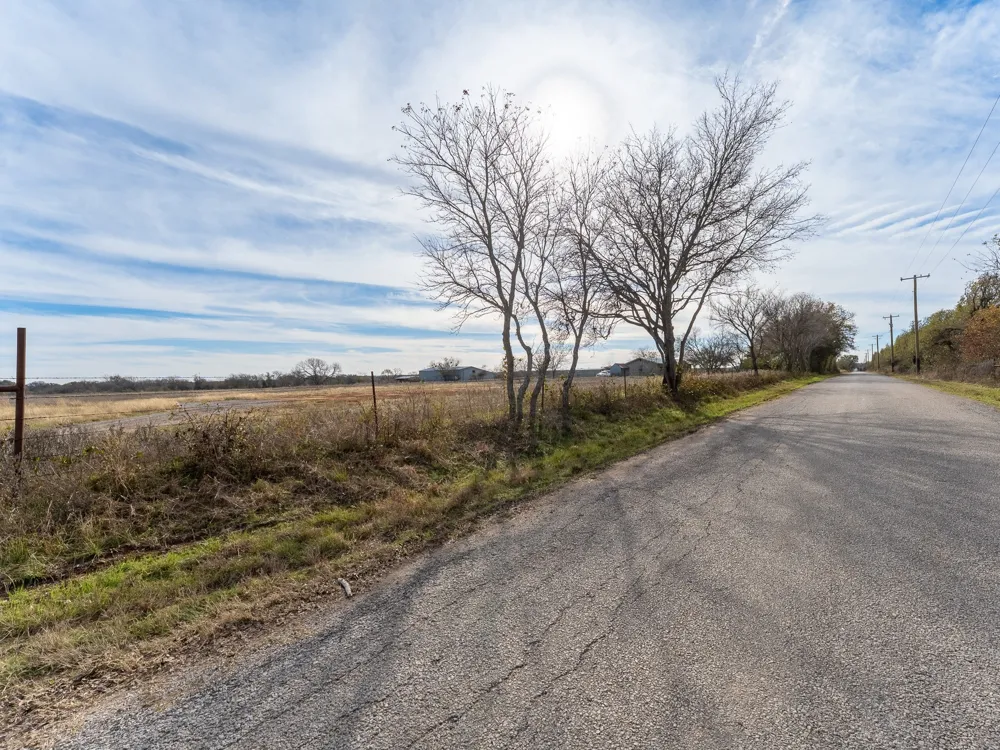 630 CR-3825 Bridgeport, TX 76426