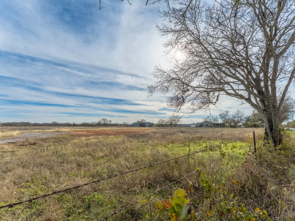 630 CR-3825 Bridgeport, TX 76426