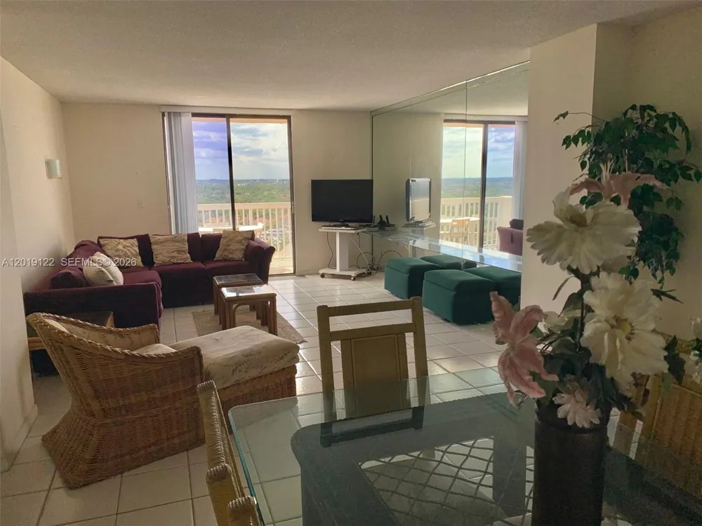 1500 S Ocean Dr #17E Hollywood, FL 33019