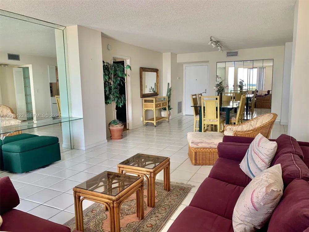 1500 S Ocean Dr #17E Hollywood, FL 33019