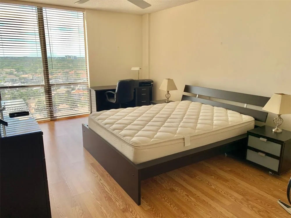 1500 S Ocean Dr #17E Hollywood, FL 33019