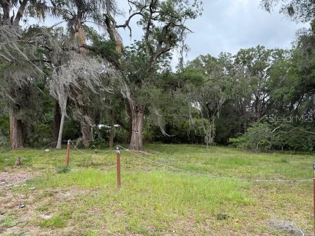 412 YORK STREET Wildwood, FL 34785