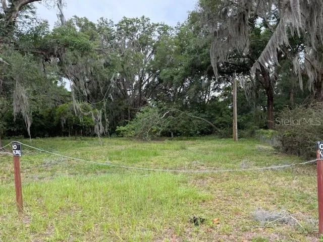 412 YORK STREET Wildwood, FL 34785