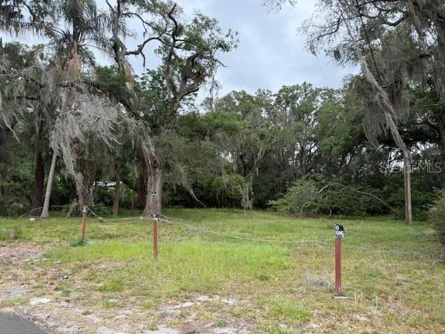 412 YORK STREET Wildwood, FL 34785