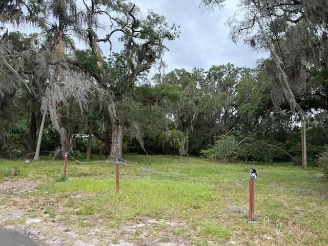 412 YORK STREET Wildwood, FL 34785