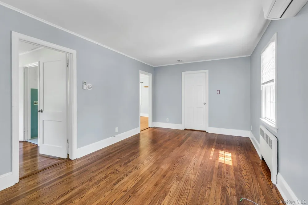 15 Cherry Lane Glen Head, NY 11545