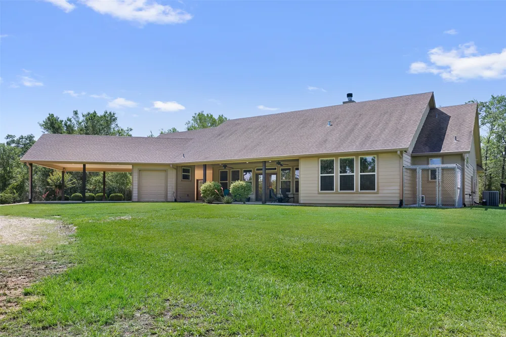 1306 22 Hills Road Gause, TX 77857