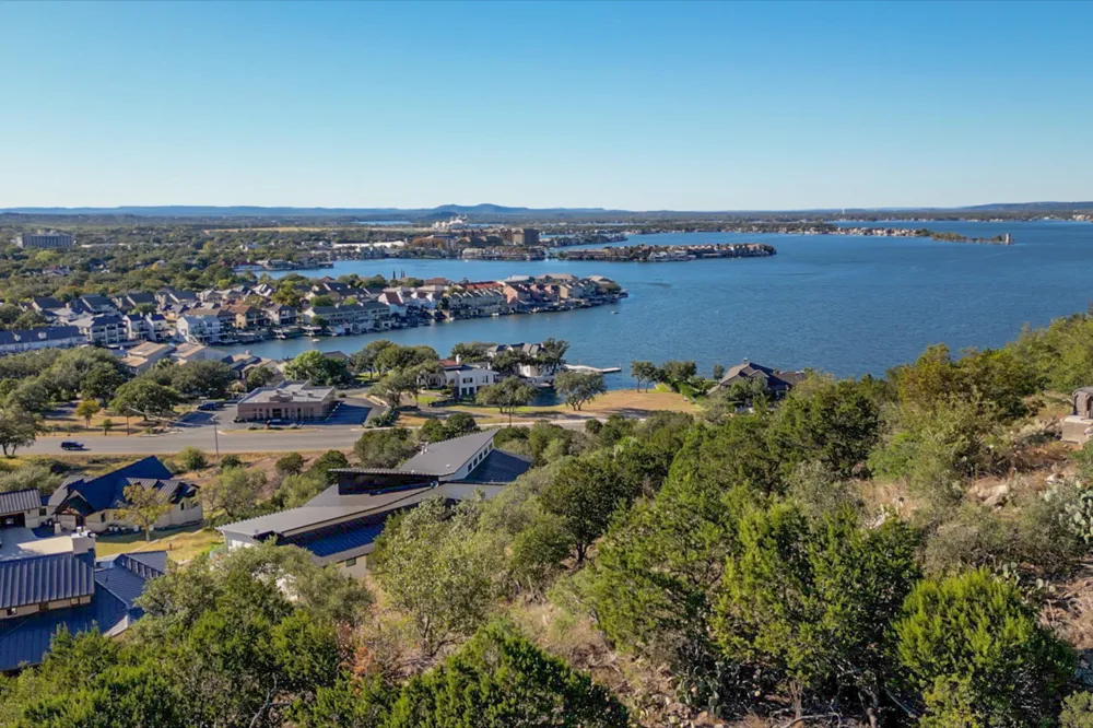 41018 Dalton Circle Horseshoe Bay, TX 78657