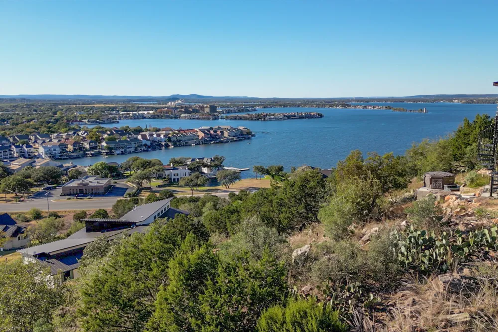 41018 Dalton Circle Horseshoe Bay, TX 78657