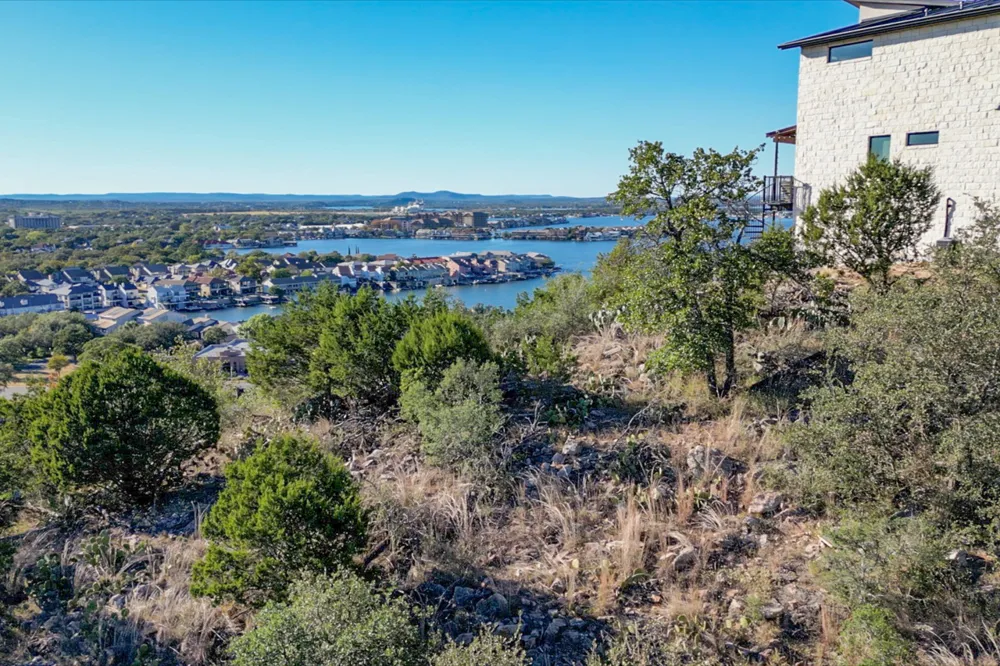 41018 Dalton Circle Horseshoe Bay, TX 78657