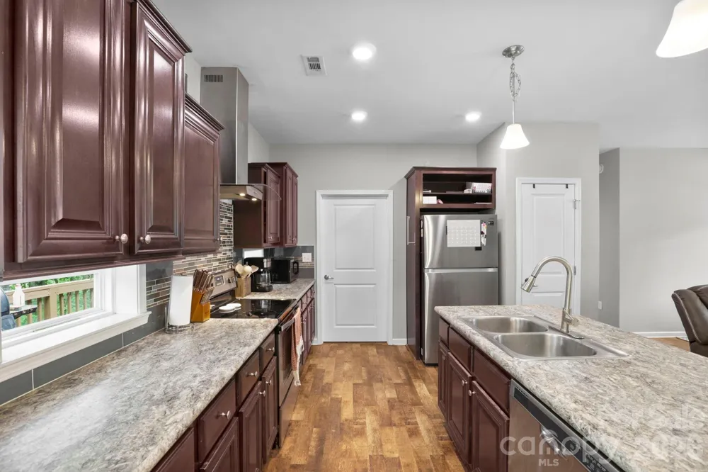 127 Cairens Ridge Drive Mills River, NC 28759