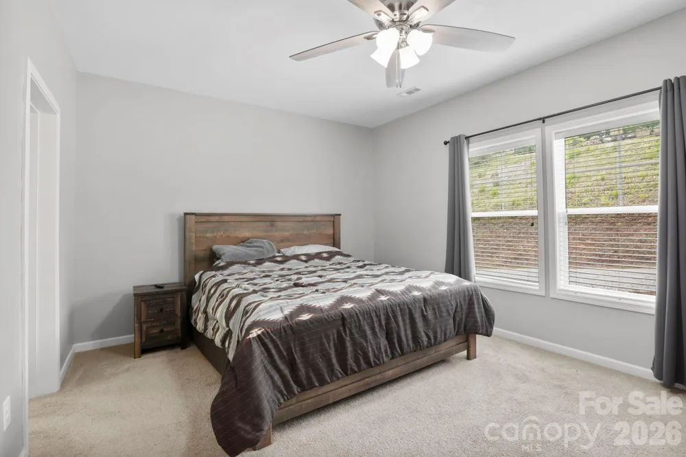 127 Cairens Ridge Drive Mills River, NC 28759