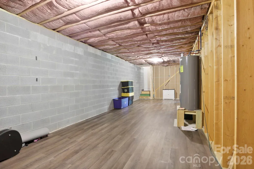 127 Cairens Ridge Drive Mills River, NC 28759