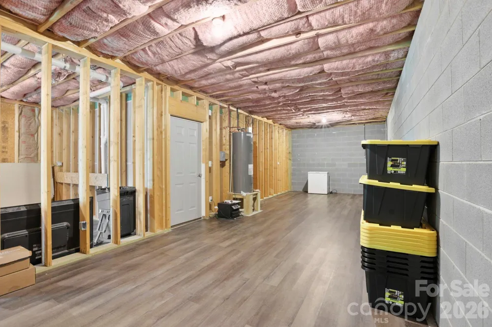 127 Cairens Ridge Drive Mills River, NC 28759