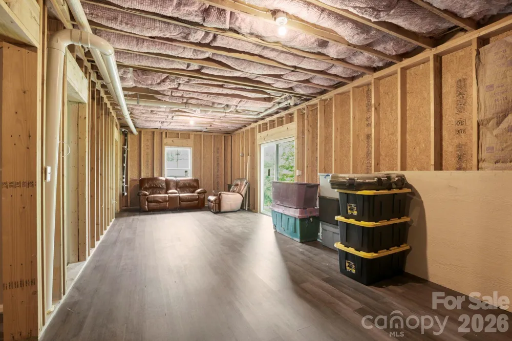 127 Cairens Ridge Drive Mills River, NC 28759