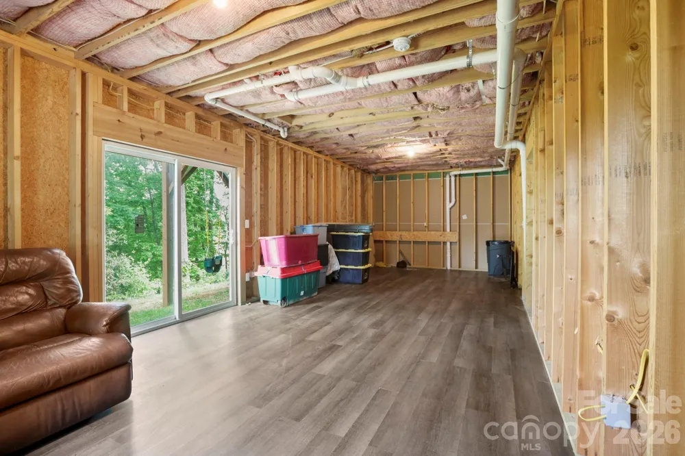 127 Cairens Ridge Drive Mills River, NC 28759