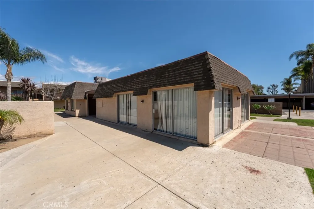 801 S Lyon #A105 Santa Ana, CA 92705