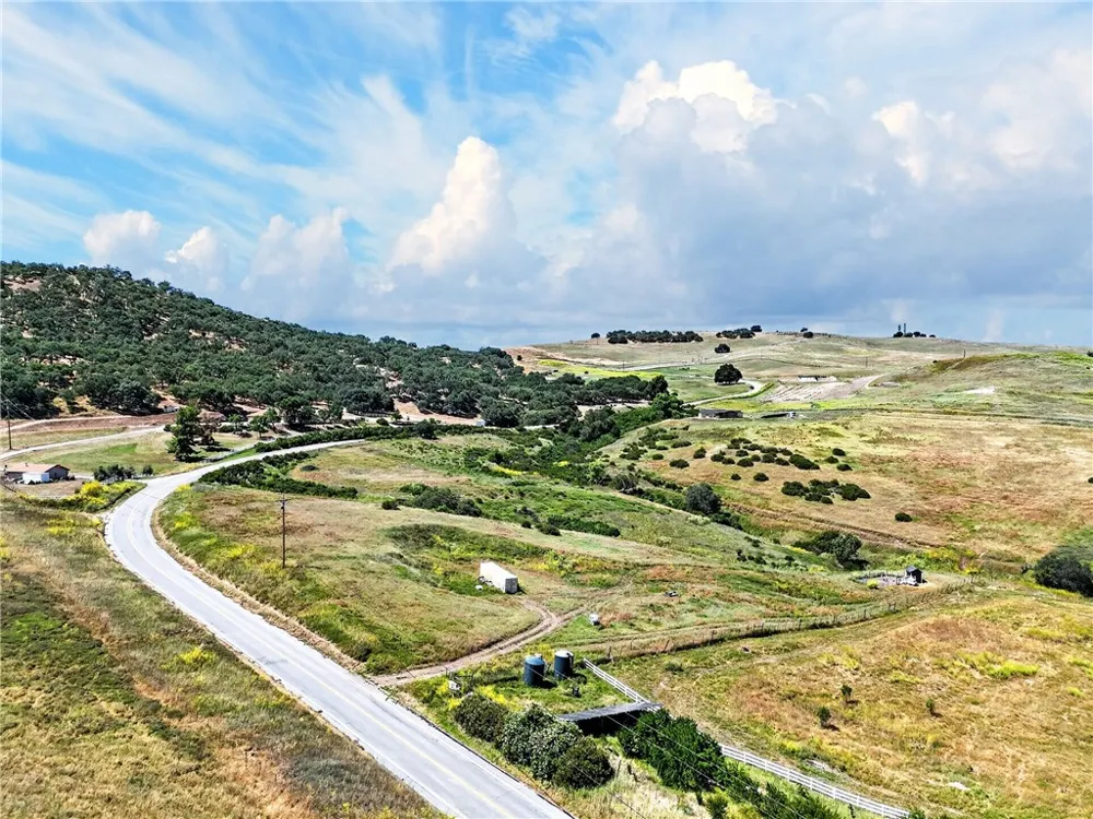 4575 Interlake Bradley, CA 93426